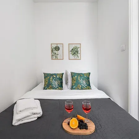 公寓 Lumina I Cozy 4-room Near Metro & Center 华沙