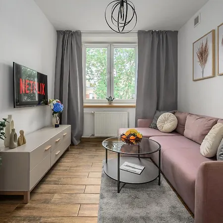 Lumina I Cozy 4-room Near Metro & Center 公寓 *