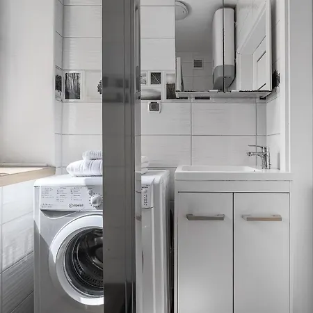 公寓 Lumina I Cozy 4-room Near Metro & Center 华沙