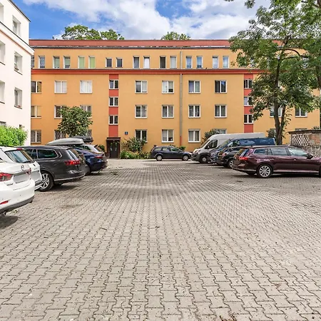 Lumina I Cozy 4-room Near Metro & Center * 华沙
